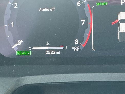 Certified 2025 Toyota Tacoma TRD Off-Road AWD/4WD image 11