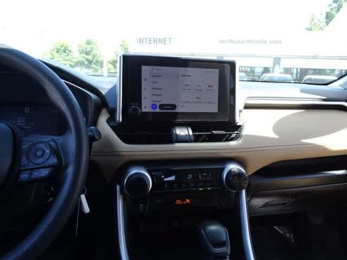 Certified 2023 Toyota RAV4 LE FWD image 27