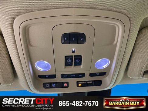 Used 2013 Cadillac XTS Luxury w/ Driver Awareness Package FWD image 20