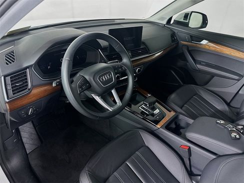 Used 2023 Audi Q5 2.0T Premium Plus image 30