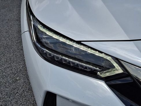 Used 2022 Nissan Sentra SR w/ SR Premium Package FWD image 10