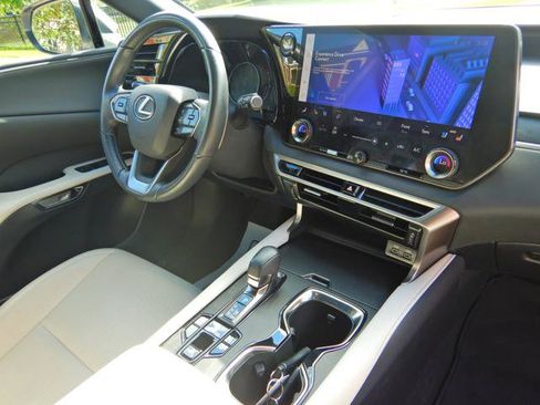Used 2024 Lexus RX 350 Premium w/ Accessory Package (Z1) AWD/4WD image 2
