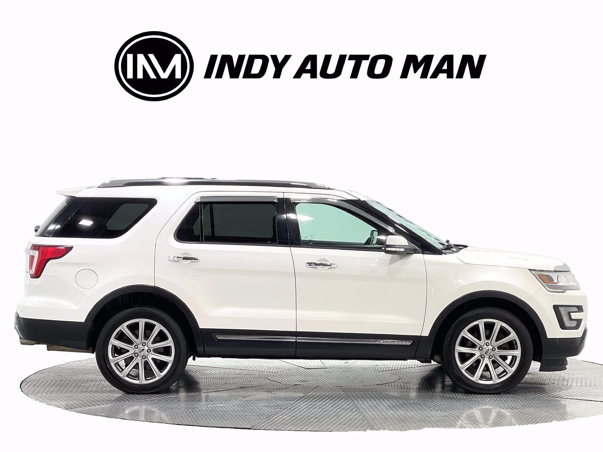 Used 2017 Ford Explorer Limited AWD/4WD image 3