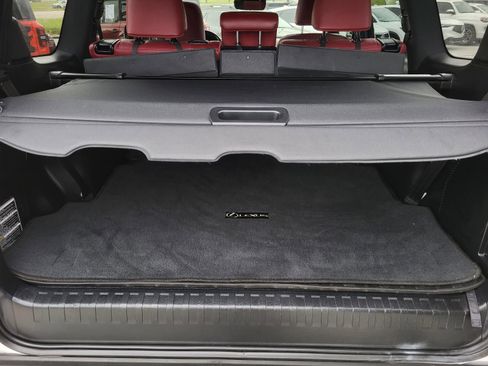 Used 2023 Lexus GX 460 Luxury w/ Accessory Package image 9