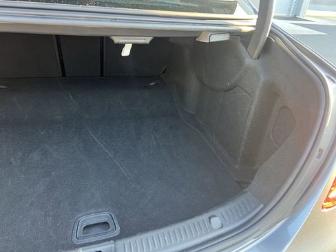 Used 2020 Mercedes-Benz E 350 Sedan image 36