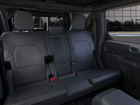 New 2025 Ford Bronco Badlands image 11