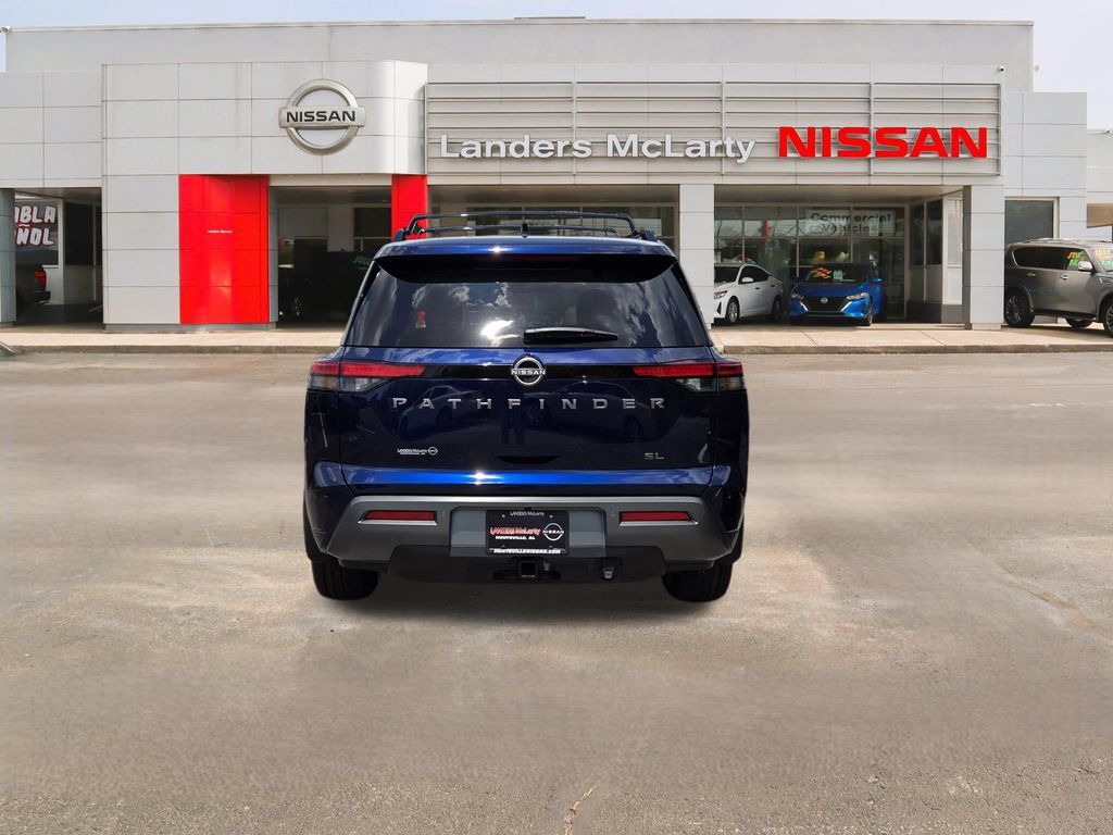 New 2026 Nissan Pathfinder Platinum FWD image 4
