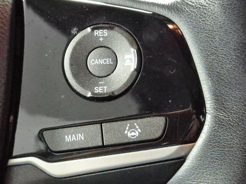 Used 2021 Honda Pilot Touring image 13