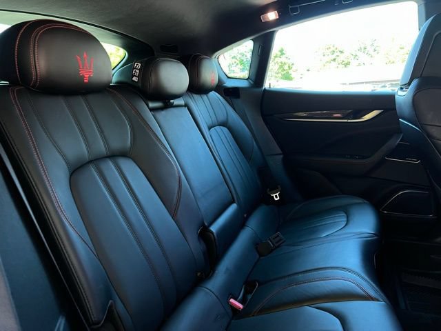 Used 2017 Maserati Levante S AWD/4WD image 20