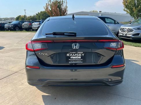 Used 2022 Honda Civic EX-L image 5