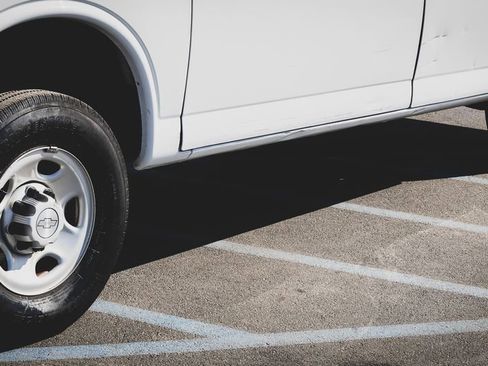 Used 2019 Chevrolet Express 2500 w/ Driver Convenience Package image 11