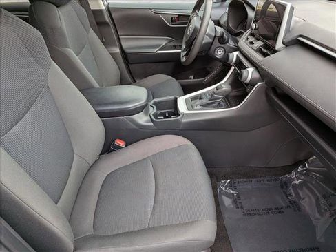 Used 2024 Toyota RAV4 LE image 19