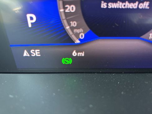 New 2025 Volkswagen Taos S image 18