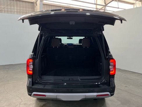 Used 2024 Ford Expedition Max Limited image 12