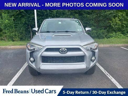 Used 2016 Toyota 4Runner Trail Premium AWD/4WD image 2
