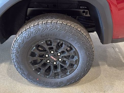 New 2026 GMC Canyon Elevation w/ Convenience Package AWD/4WD image 10