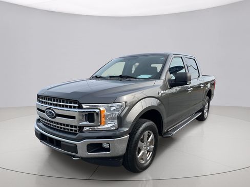 Used 2018 Ford F150 XLT w/ Equipment Group 302A Luxury AWD/4WD image 7
