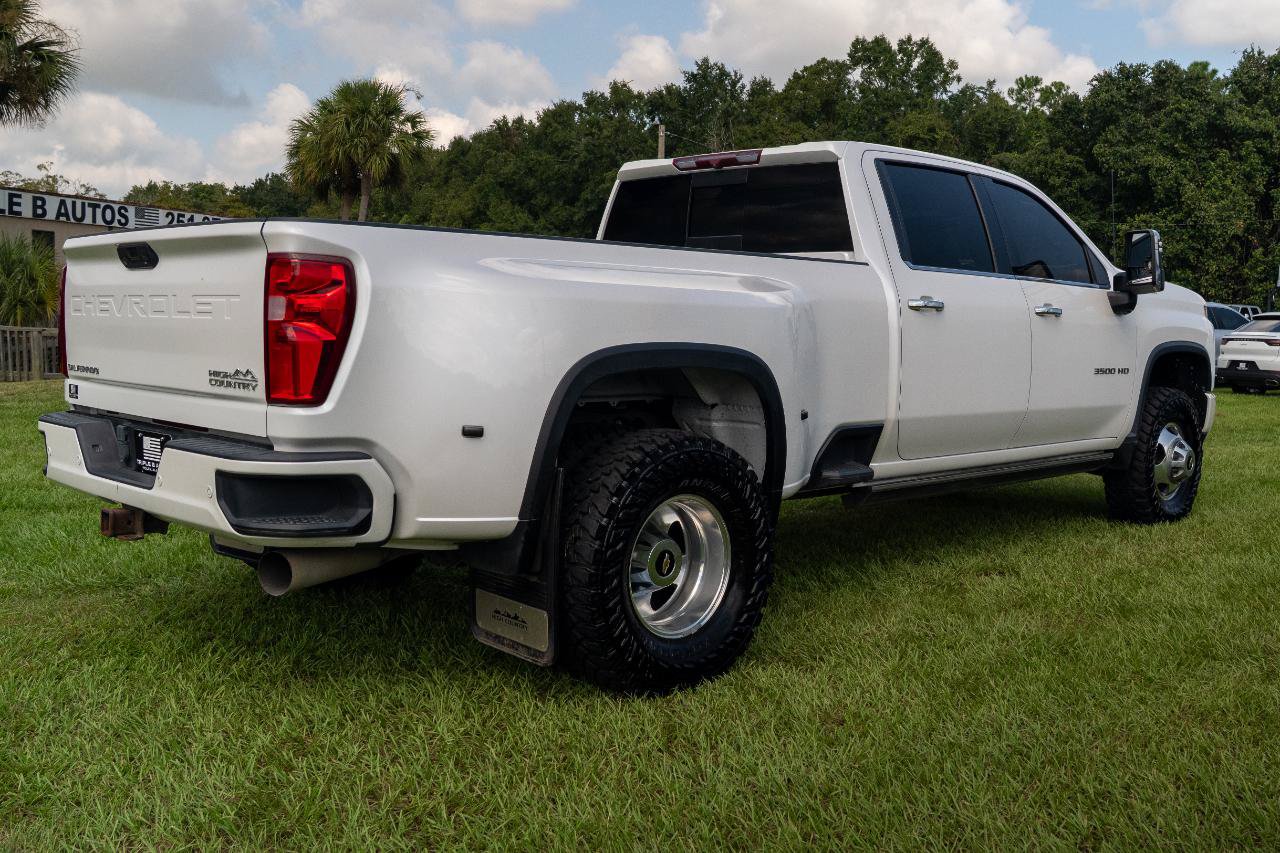Used 2022 Chevrolet Silverado 3500 High Country w/ Safety Package II AWD/4WD image 6