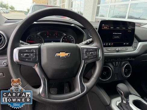 Used 2025 Chevrolet Blazer LT FWD image 10