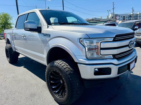 Used 2018 Ford F150 Lariat w/ Equipment Group 502A Luxury AWD/4WD image 7