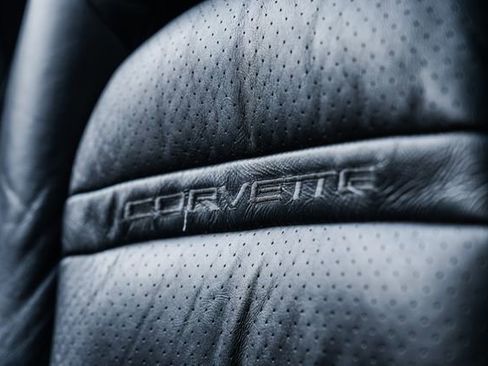 Used 2003 Chevrolet Corvette Coupe w/ Preferred Equipment Group image 20