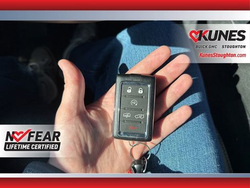 Used 2024 Jeep Wagoneer Series III AWD/4WD image 35