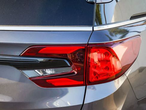New 2026 Honda Odyssey Touring image 7