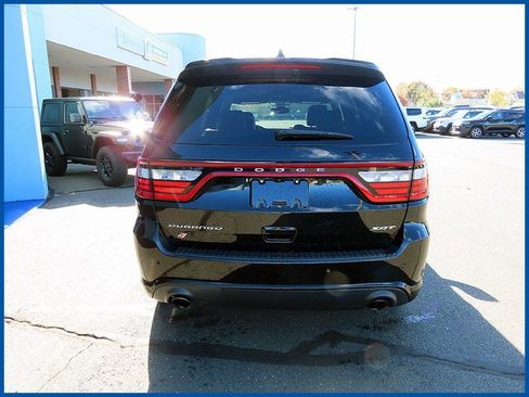 Used 2022 Dodge Durango SRT image 6