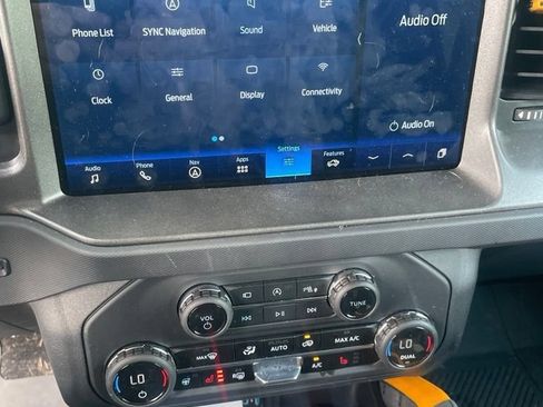 Used 2024 Ford Bronco Badlands AWD/4WD image 13