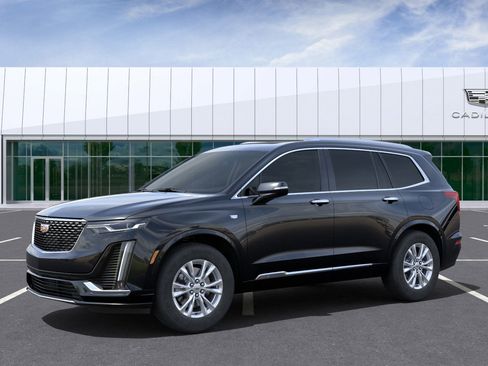 New 2025 Cadillac XT6 Luxury image 2