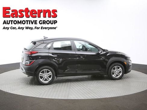 Used 2022 Hyundai Kona SE w/ Winter Weather Package image 42