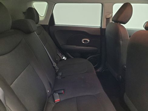 Used 2016 Kia Soul image 19