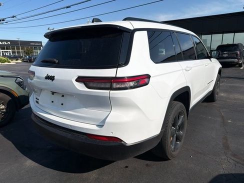 Used 2023 Jeep Grand Cherokee L Laredo AWD/4WD image 4