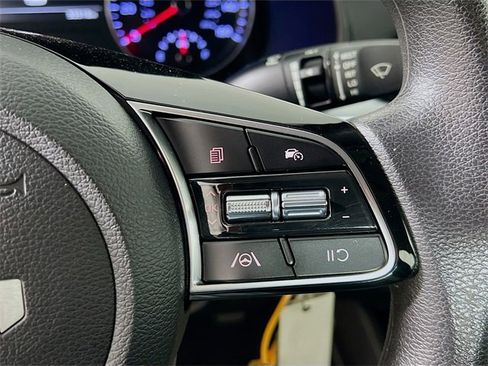 Used 2023 Kia Forte LXS w/ LXS Technology Package image 29