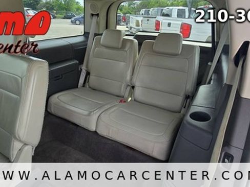 Used 2011 Ford Flex SEL w/ Rapid Spec Order Code FWD image 36