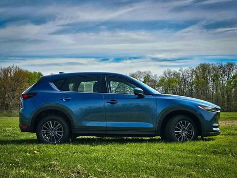Used 2020 MAZDA CX-5 Sport AWD/4WD image 2