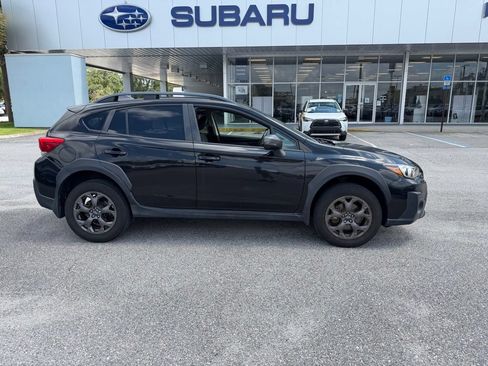 Used 2021 Subaru Crosstrek 2.5i Sport w/ Moonroof Package AWD/4WD image 2