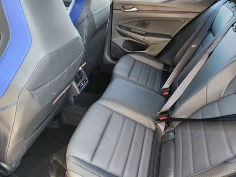 Used 2024 Volkswagen Golf R image 17