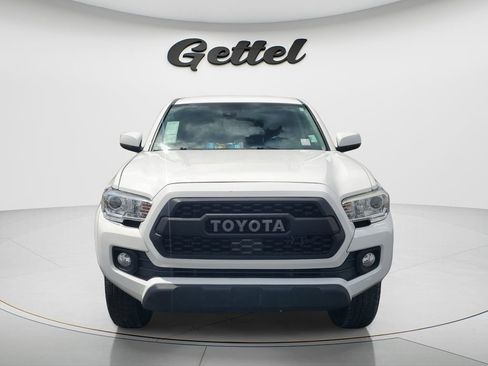 Used 2021 Toyota Tacoma SR5 RWD image 2