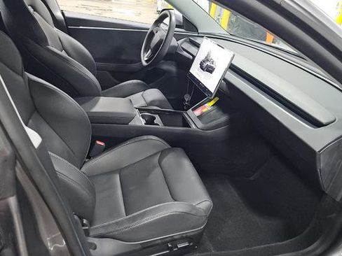 Used 2024 Tesla Model 3 Performance image 7