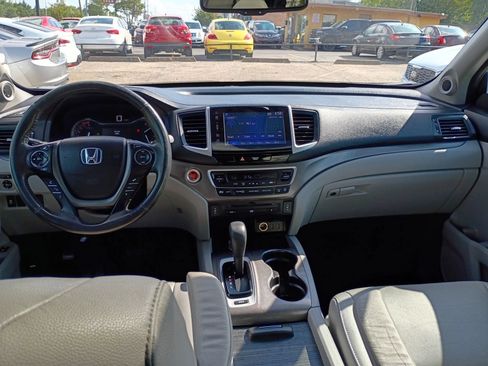 Used 2017 Honda Pilot EX-L image 10