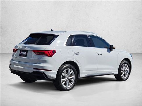 Used 2025 Audi Q3 2.0T Premium w/ Convenience Package image 5