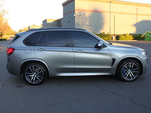 Used 2017 BMW X5 M image 8