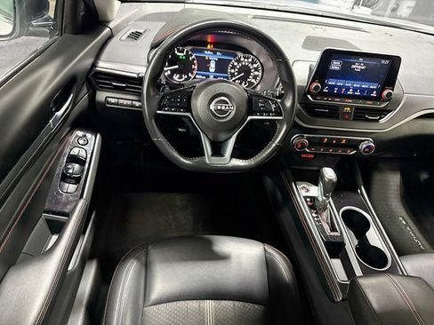 Certified 2023 Nissan Altima 2.5 SR image 19