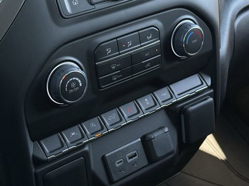 New 2026 Chevrolet Silverado 1500 Custom image 17