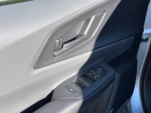 New 2026 Toyota Prius LE image 10