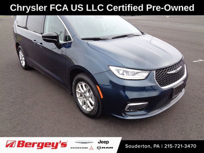 Certified 2024 Chrysler Pacifica Touring-L