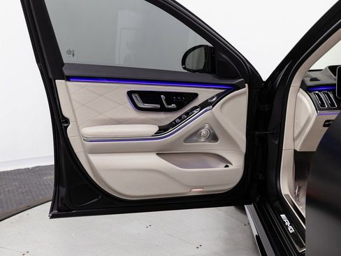 Used 2025 Mercedes-Benz S 63 AMG S image 5