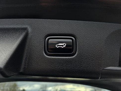 Used 2022 Kia Telluride EX w/ EX Premium Package image 11