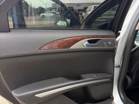 Used 2014 Lincoln MKZ AWD w/ Equipment Group 102A Reserve image 8